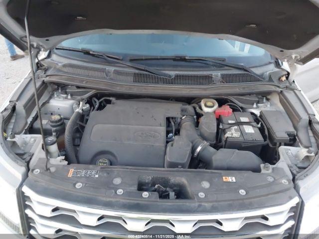 Ford Explorer Xlt Image 4