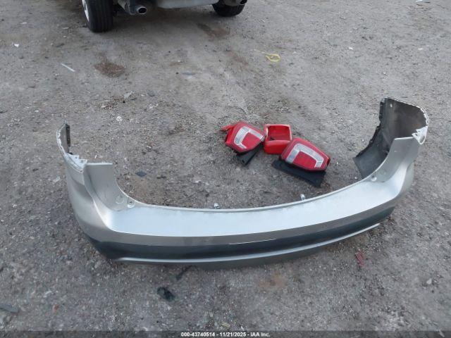 Ford Explorer Xlt Image 16