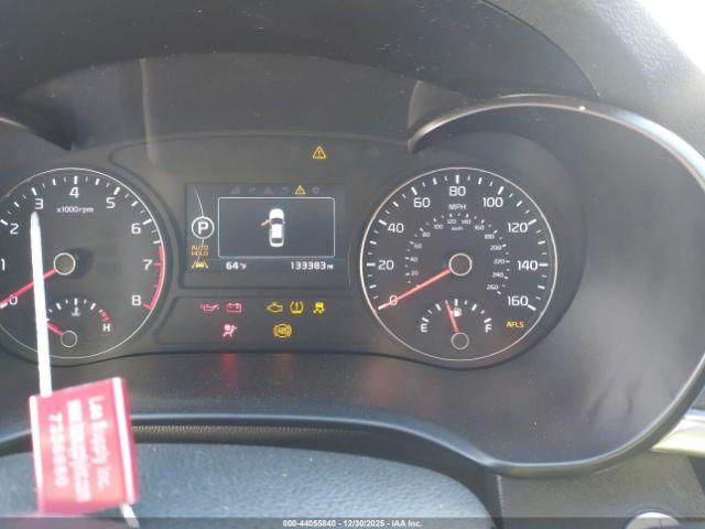 Kia Optima Sxl Turbo Image 11