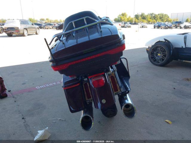 Harley-Davidson Flhtk Image 13