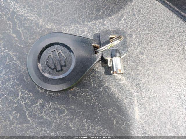 Harley-Davidson Flhtk Image 10