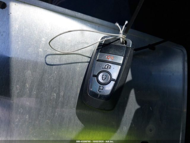 Ford Explorer Xlt Image 11