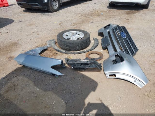 Ford Explorer Xlt Image 17