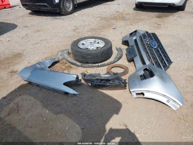 Ford Explorer Xlt Image 17