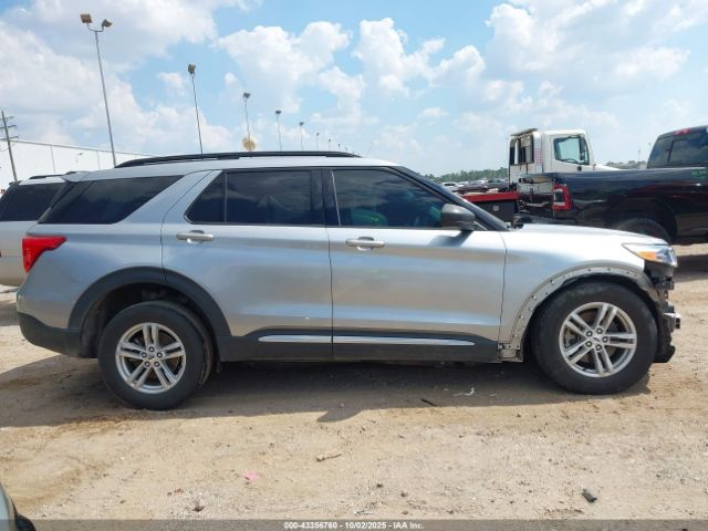 Ford Explorer Xlt Image 12