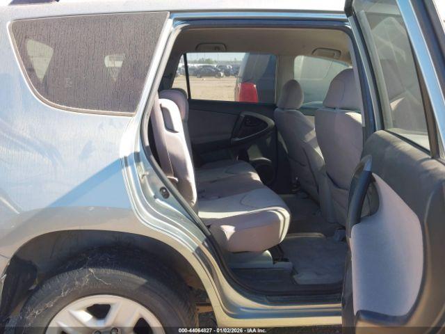 Toyota RAV4 Base V6 Image 5