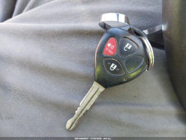 Toyota RAV4 Base V6 Image 10