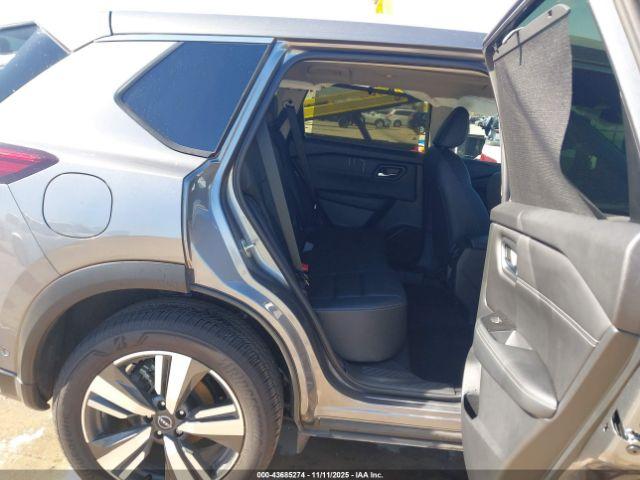 Nissan Rogue Sl Fwd Image 6