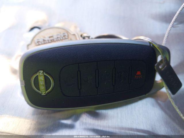 Nissan Rogue Sl Fwd Image 11