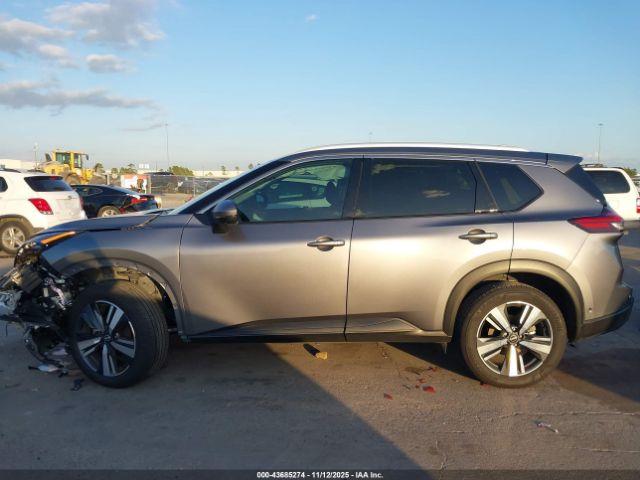 Nissan Rogue Sl Fwd Image 2