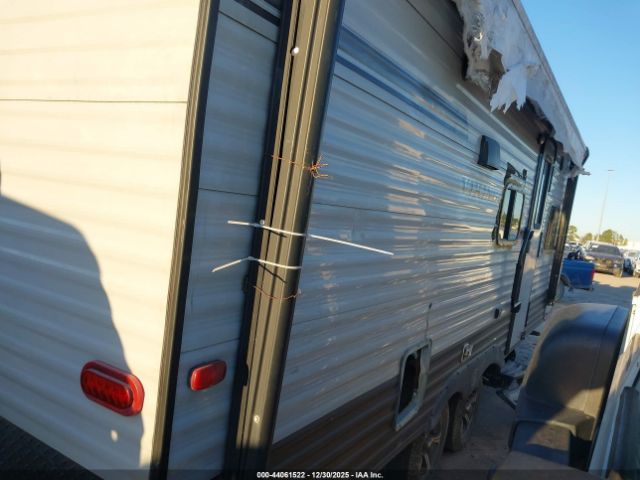 Coachmen Viking Image 4