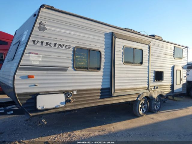 Coachmen Viking Image 3