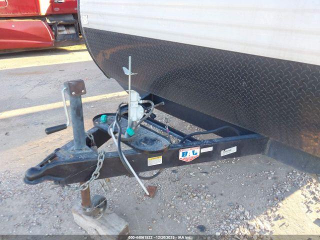 Coachmen Viking Image 8