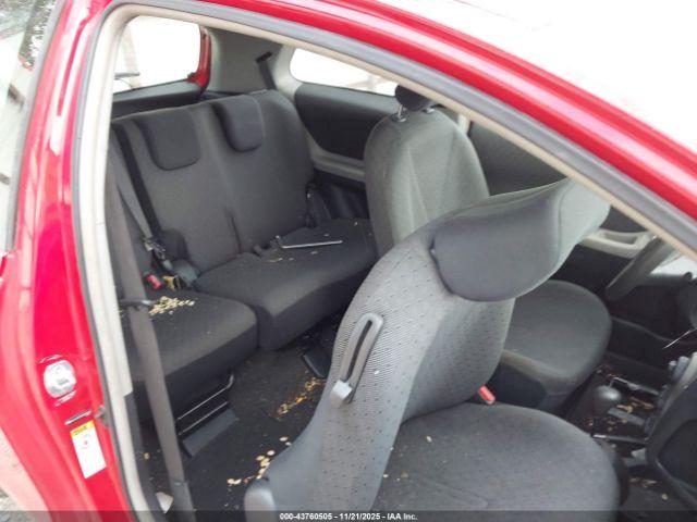 Toyota Yaris Image 4