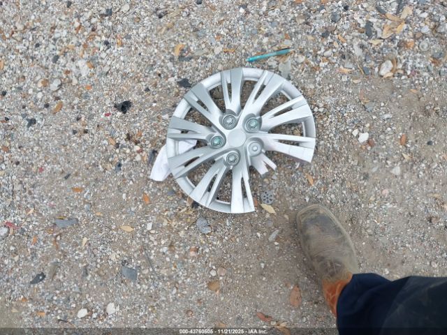 Toyota Yaris Image 10