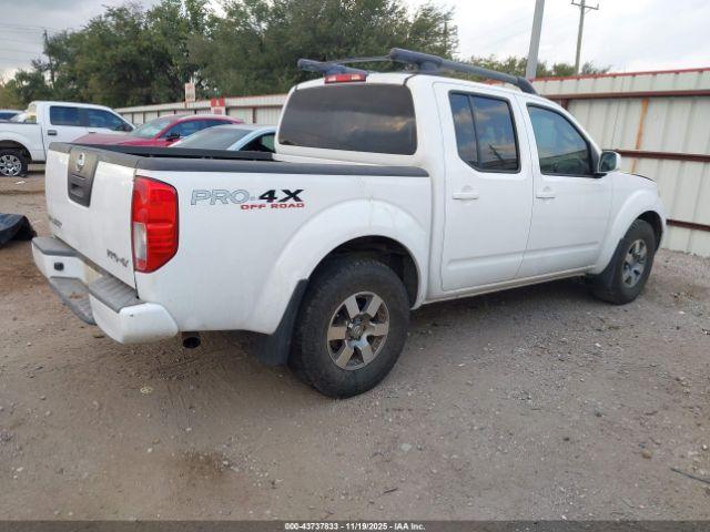 Nissan Frontier Pro-4x Image 16