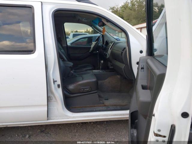 Nissan Frontier Pro-4x Image 6