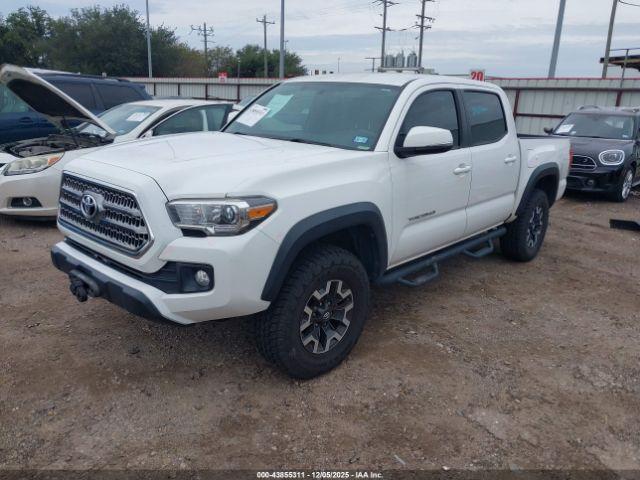 Toyota Tacoma Trd Off Road Image 3