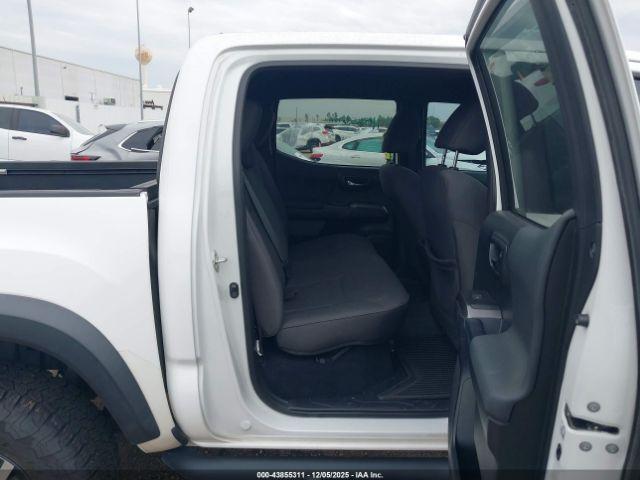 Toyota Tacoma Trd Off Road Image 15