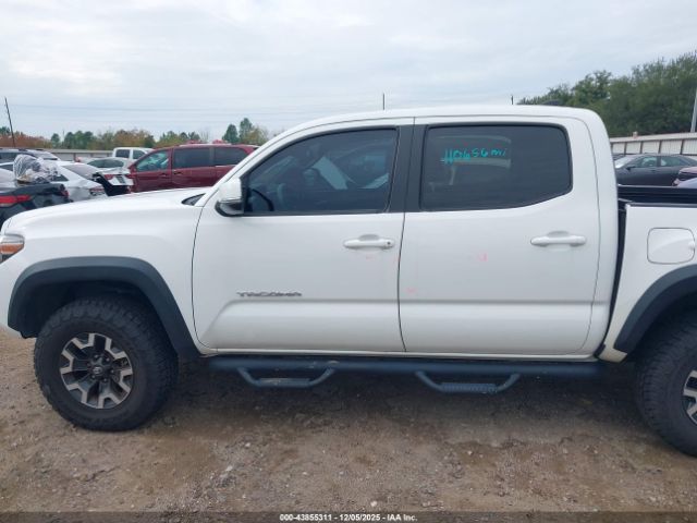Toyota Tacoma Trd Off Road Image 16