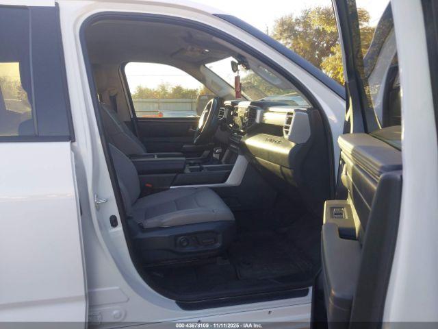 Toyota Tundra Sr5 Image 2