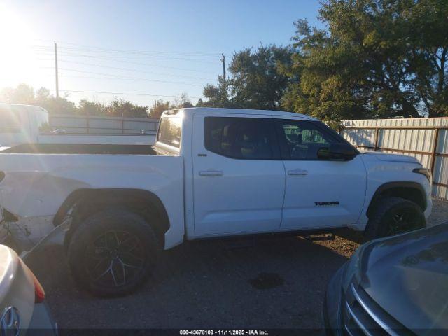 Toyota Tundra Sr5 Image 12