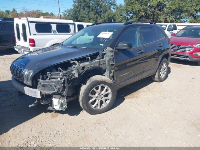Jeep Cherokee Sport Image 7