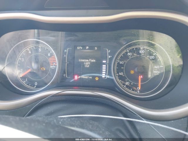 Jeep Cherokee Sport Image 11