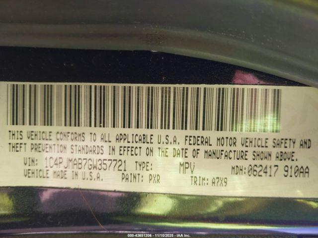 Jeep Cherokee Sport Image 5