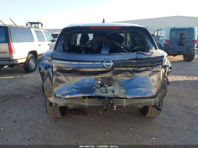 Nissan Murano Sv Image 17