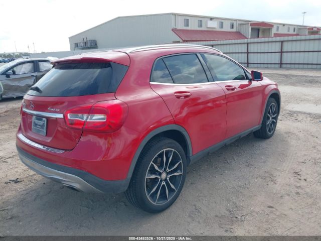 Mercedes-Benz GLA 4matic Image 9