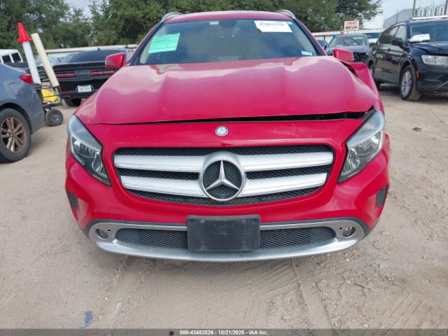 Mercedes-Benz GLA 4matic Image 3