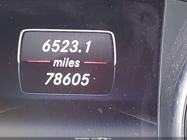 Mercedes-Benz GLA 4matic Image 5