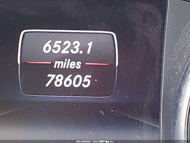 Mercedes-Benz GLA 4matic Image 5