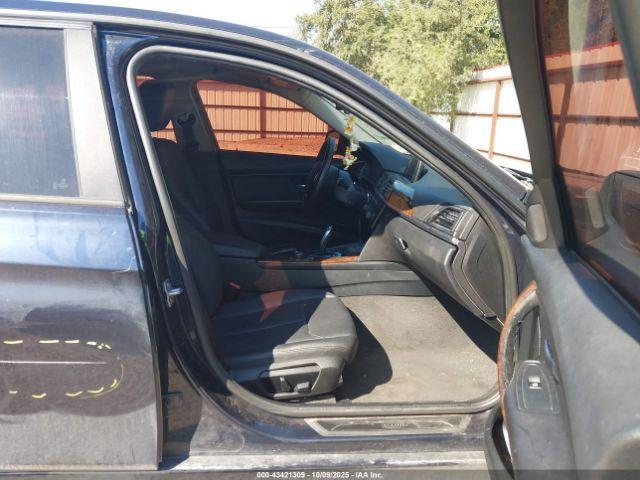 BMW 3 Series Xdrive Image 16