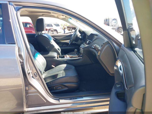 INFINITI Q70L 3.7 Image 7