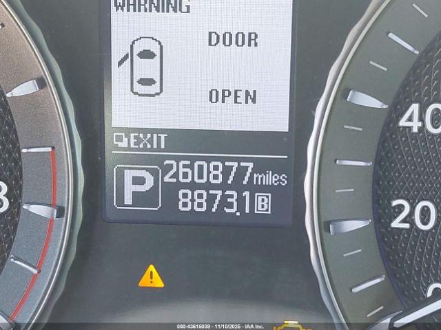 INFINITI Q70L 3.7 Image 14