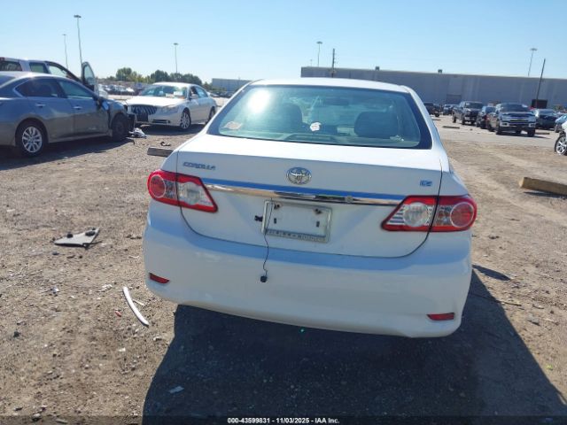 Toyota Corolla Le Image 12