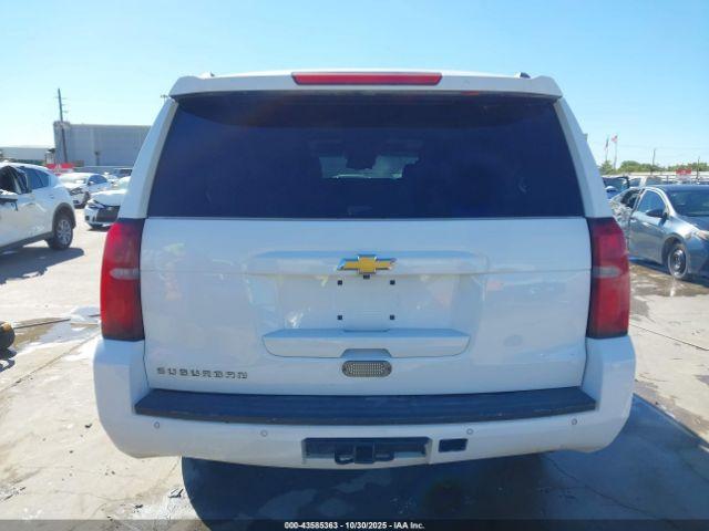 Chevrolet Suburban 4wd Lt Image 15