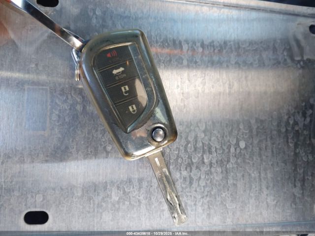 Toyota Corolla Se Image 9