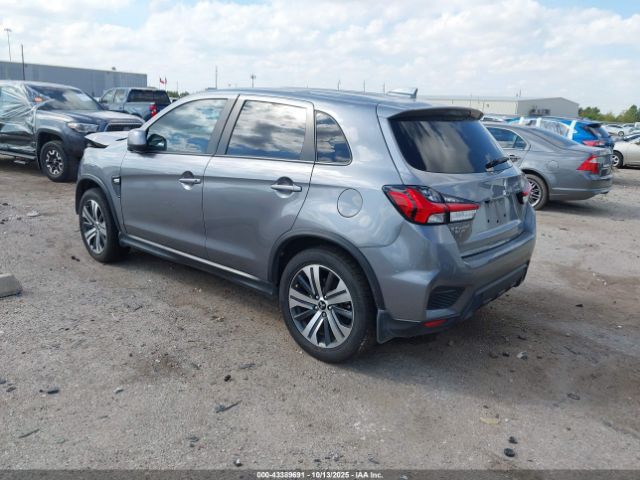 Mitsubishi Outlander Image 10