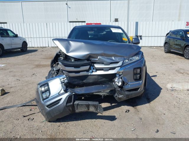 Mitsubishi Outlander Image 2