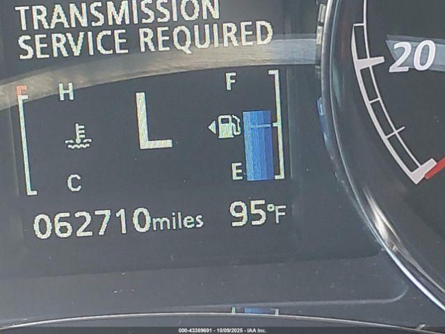 Mitsubishi Outlander Image 16