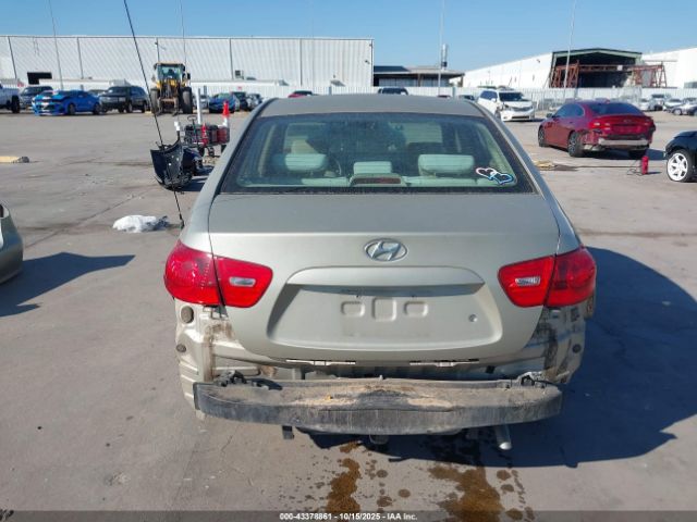 Hyundai ELANTRA Image 12