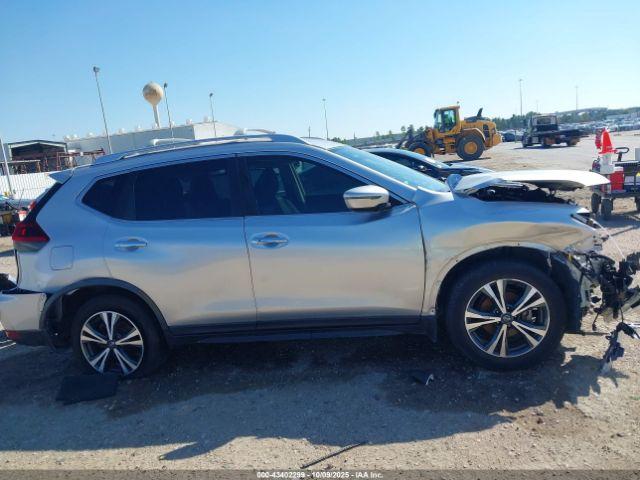 Nissan Rogue Sv Fwd Image 15