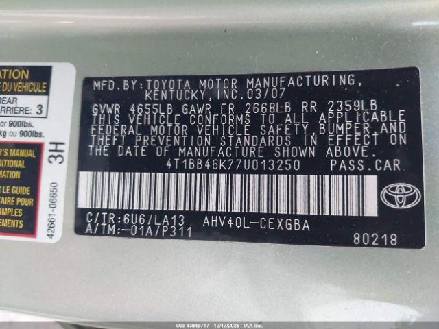 Toyota Camry Image 15