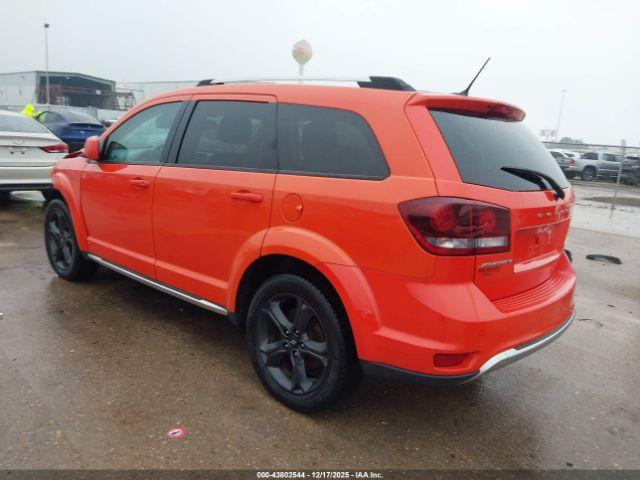 Dodge Journey Crossroad Image 2