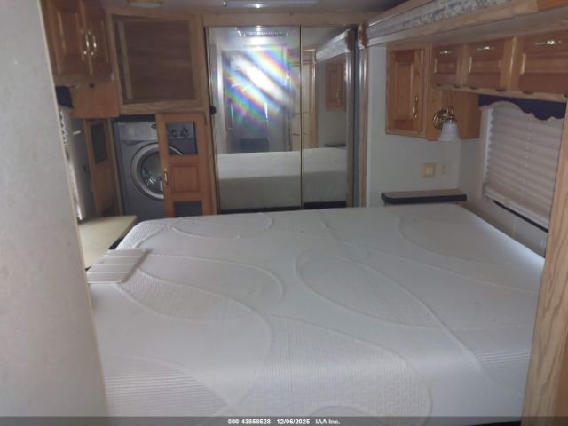 Roadmaster Raised Rail Image 17