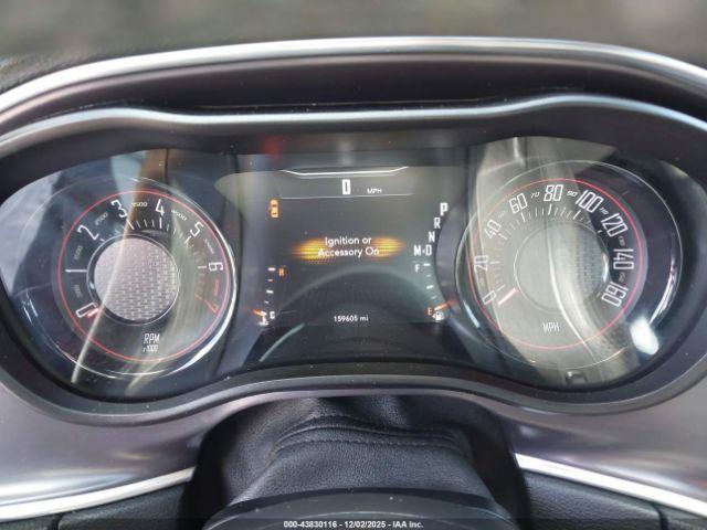 Dodge Challenger Sxt Plus Image 4