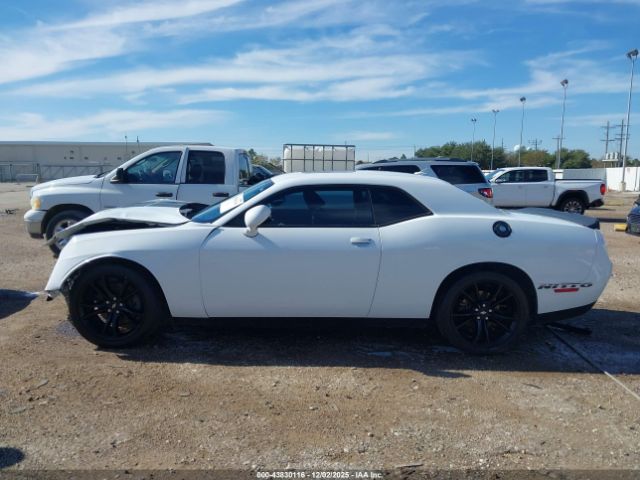 Dodge Challenger Sxt Plus Image 14